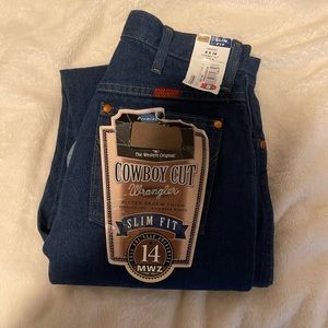 Women’s Brand New Cowboy Cut Slim Fit Wranglers